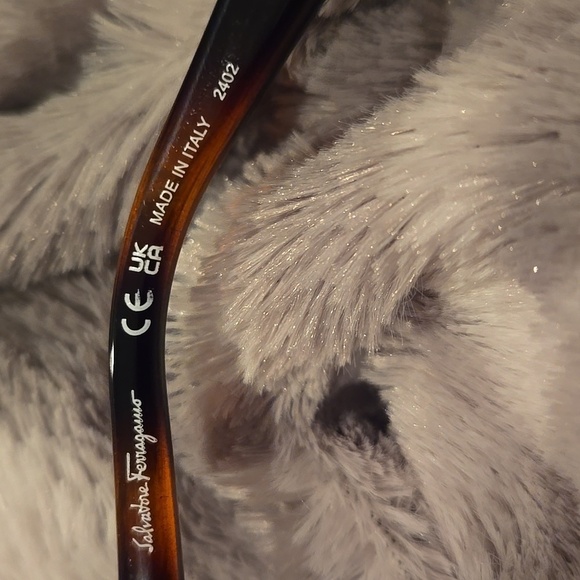 Salvatore Ferragamo Tortoise Shell Brown Gradient Sunglasses Brand New in Case - Picture 6 of 11